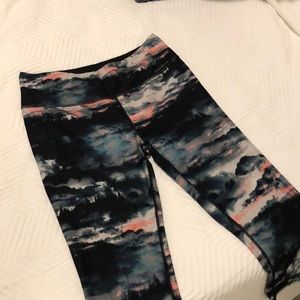 Nature yoga leggings / pants ! Very unique
